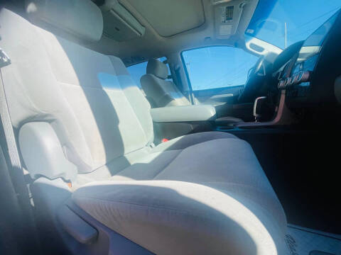 2012 Toyota Sequoia SR5