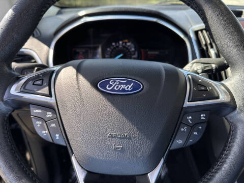 2020 Ford Edge Titanium