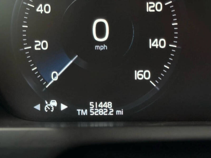 2018 Volvo XC90 T6 Momentum