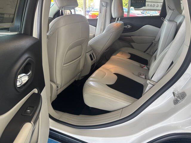 2021 Jeep Cherokee Latitude Plus