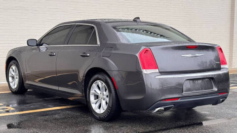 2015 Chrysler 300 Limited