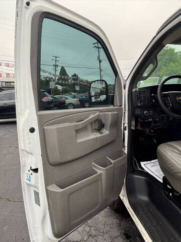 2016 Chevrolet Express 2500