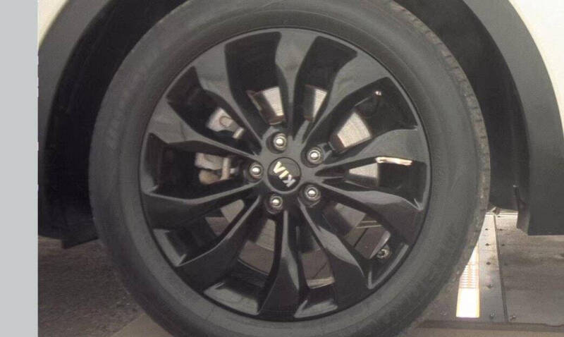 2019 Kia Sorento S V6