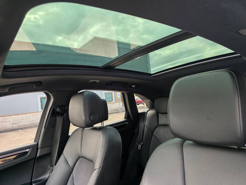 2018 Porsche Macan