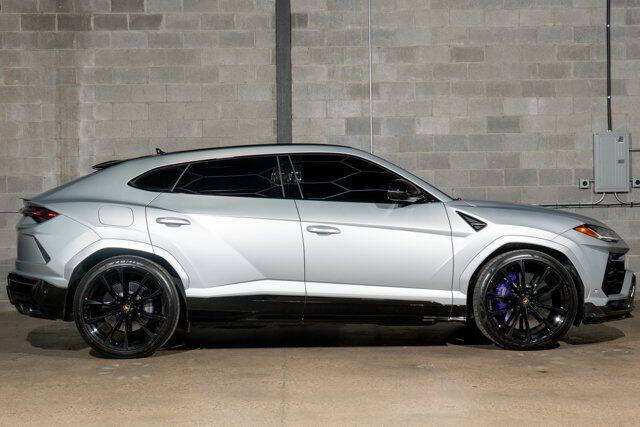 2022 Lamborghini Urus