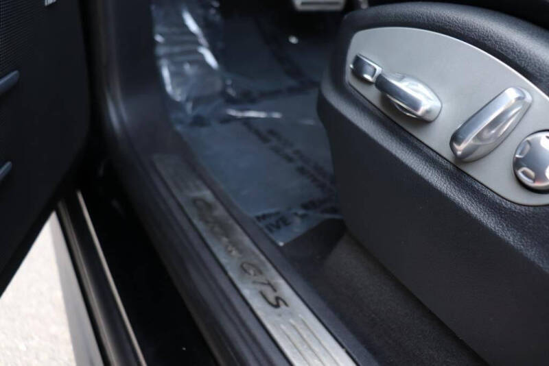 2017 Porsche Cayenne GTS