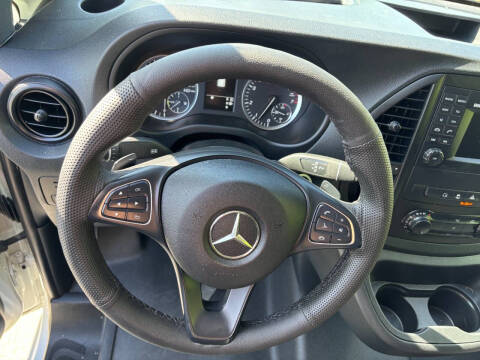 2017 Mercedes-Benz Metris Worker Cargo