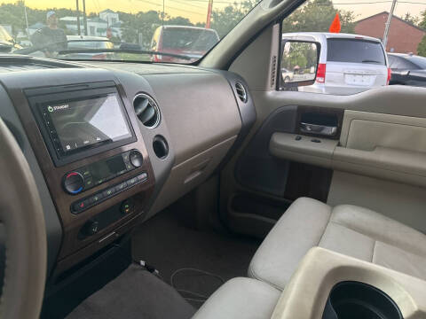 2004 Ford F-150 Lariat