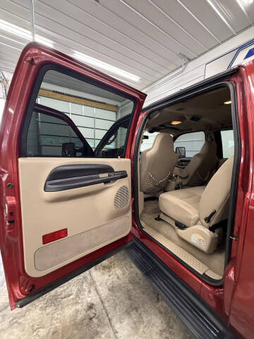 2005 Ford Excursion XLT
