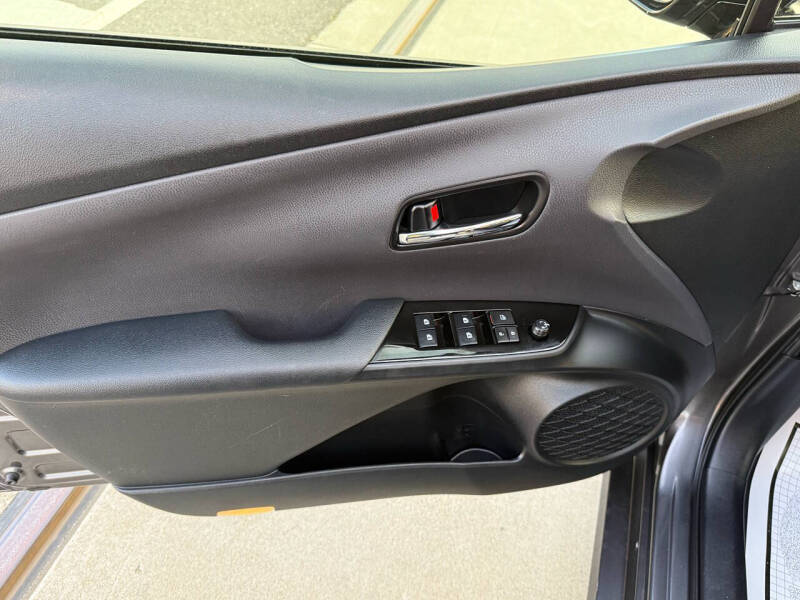2018 Toyota Prius Two