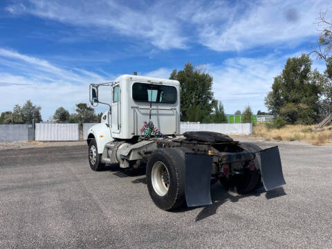 2007 Peterbilt 335