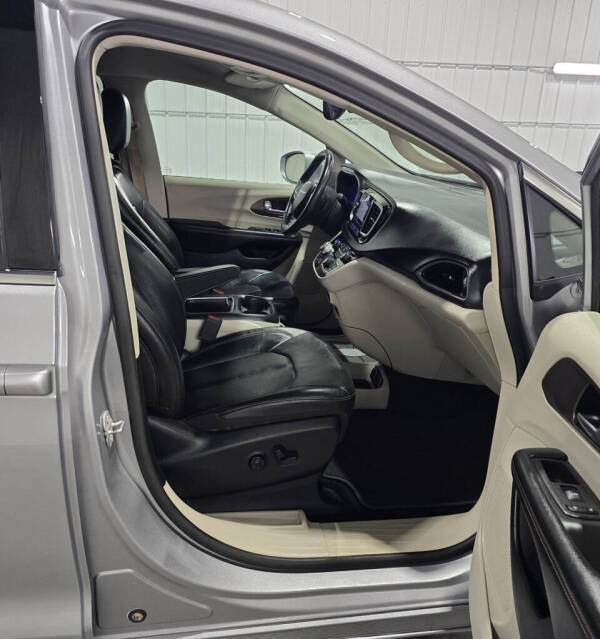 2018 Chrysler Pacifica Touring L Plus