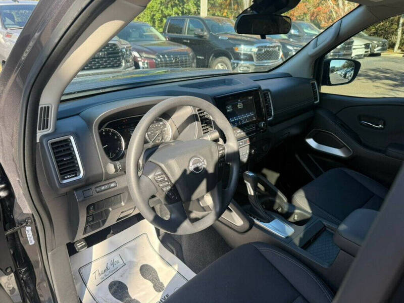 2024 Nissan Frontier