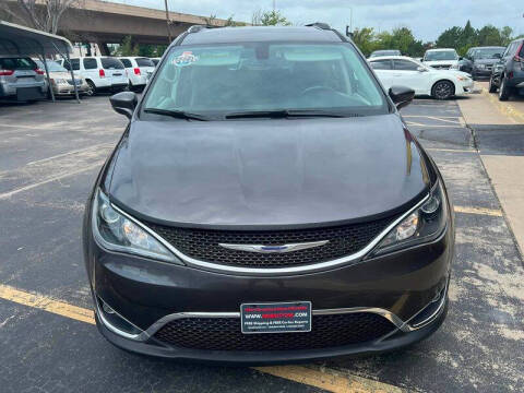 2019 Chrysler Pacifica Touring L