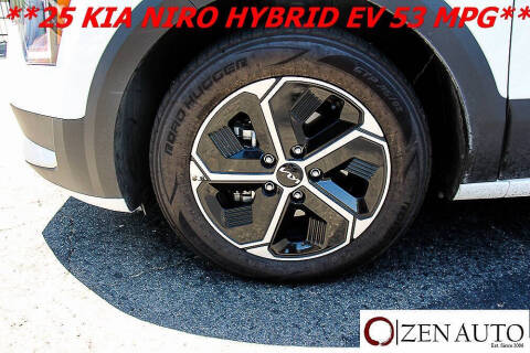 2025 Kia Niro LX