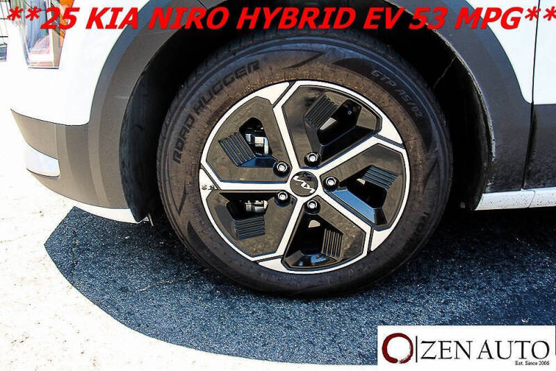 2025 Kia Niro LX