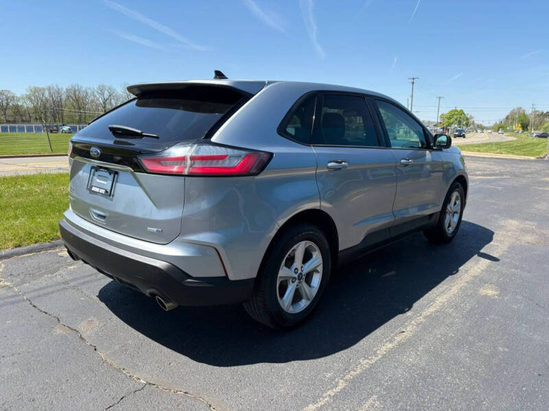 2020 Ford Edge SE