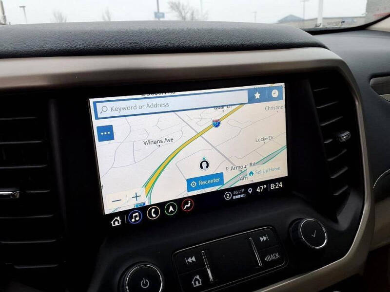 2023 GMC Acadia Denali