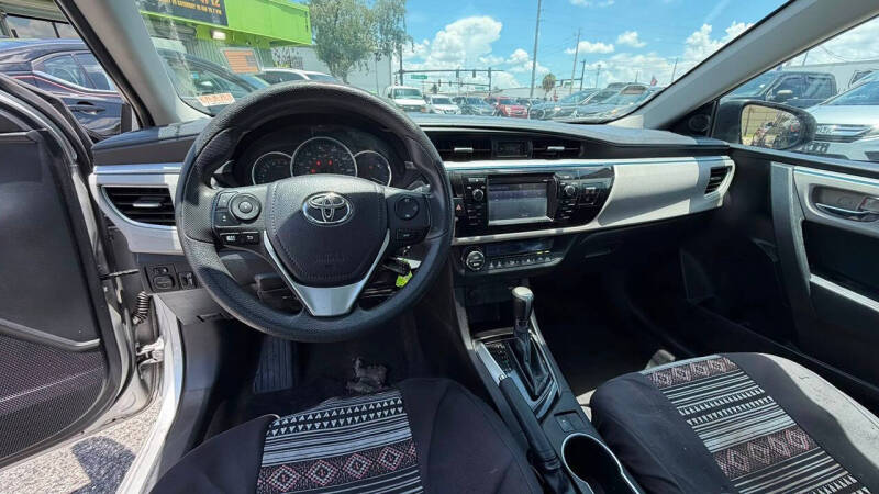 2015 Toyota Corolla LE