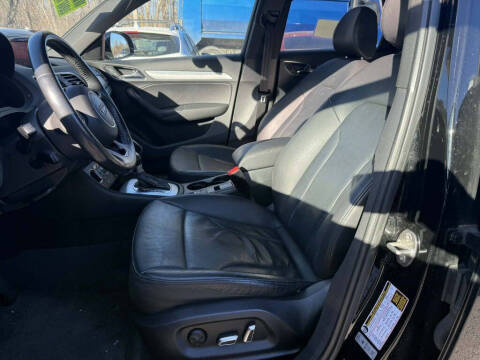 2016 Audi Q3 2.0T quattro Prestige