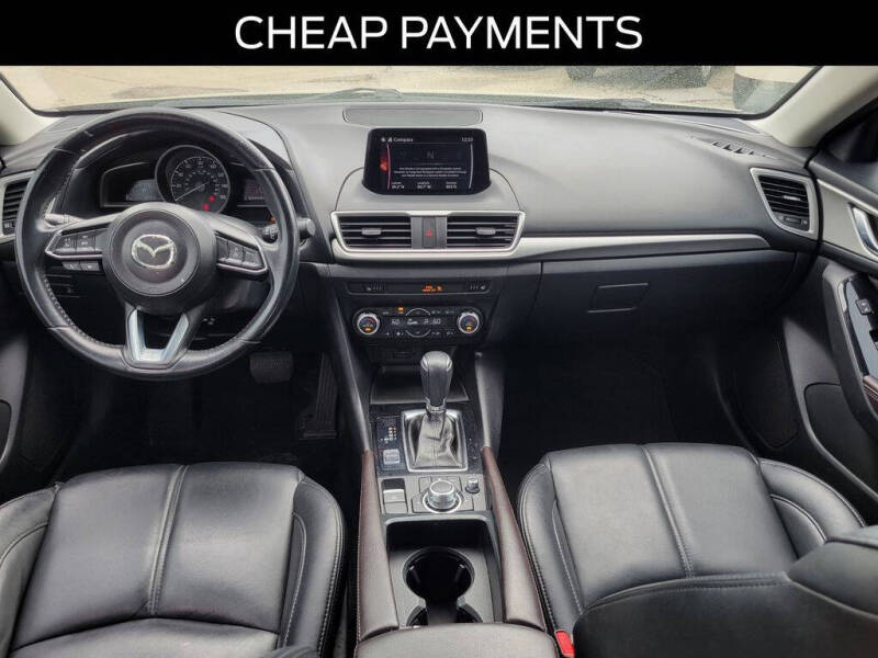 2018 Mazda MAZDA3 Touring