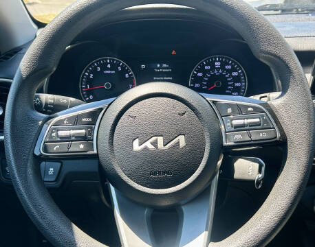 2022 Kia Forte FE