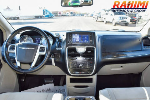 2012 Chrysler Town and Country Touring