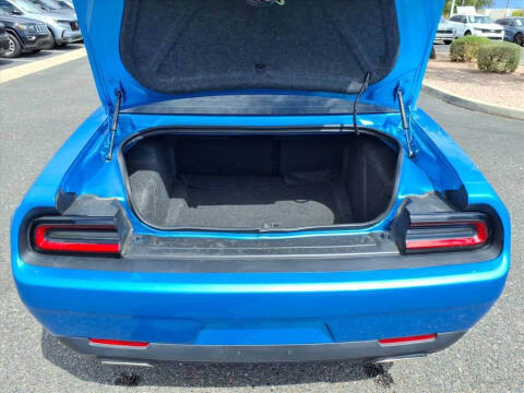 2023 Dodge Challenger SXT