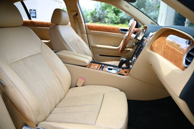 2009 Bentley Continental 18