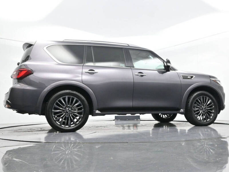2022 Infiniti QX80 Premium Select