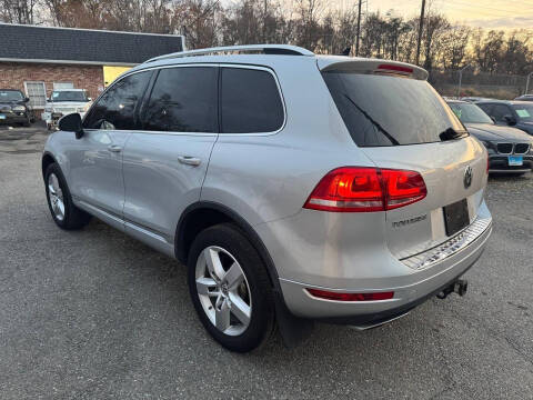 2014 Volkswagen Touareg TDI Lux