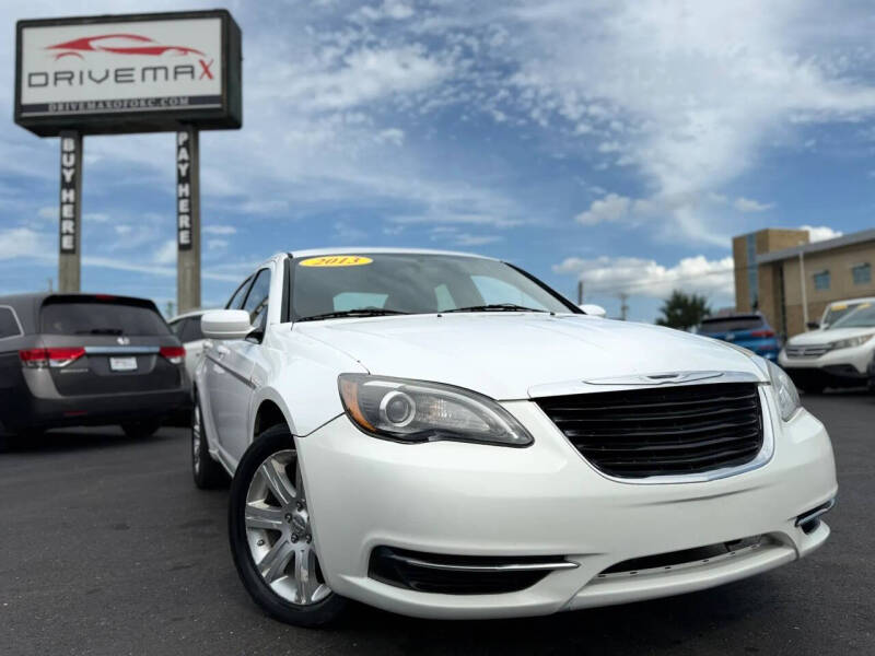 2013 Chrysler 200 Touring