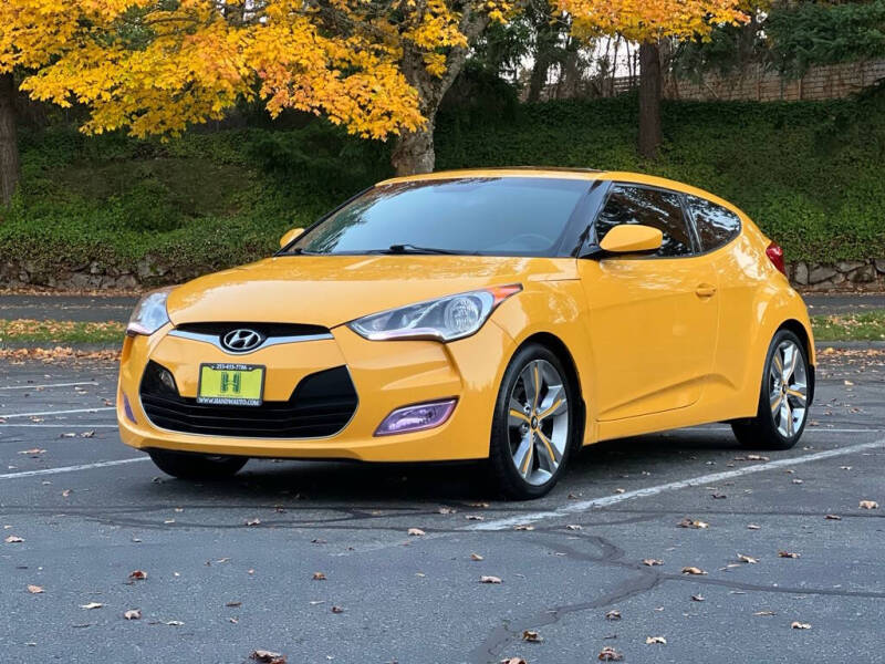 2012 Hyundai Veloster Base's photo