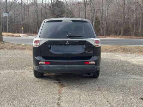 2014 Mitsubishi Outlander SE