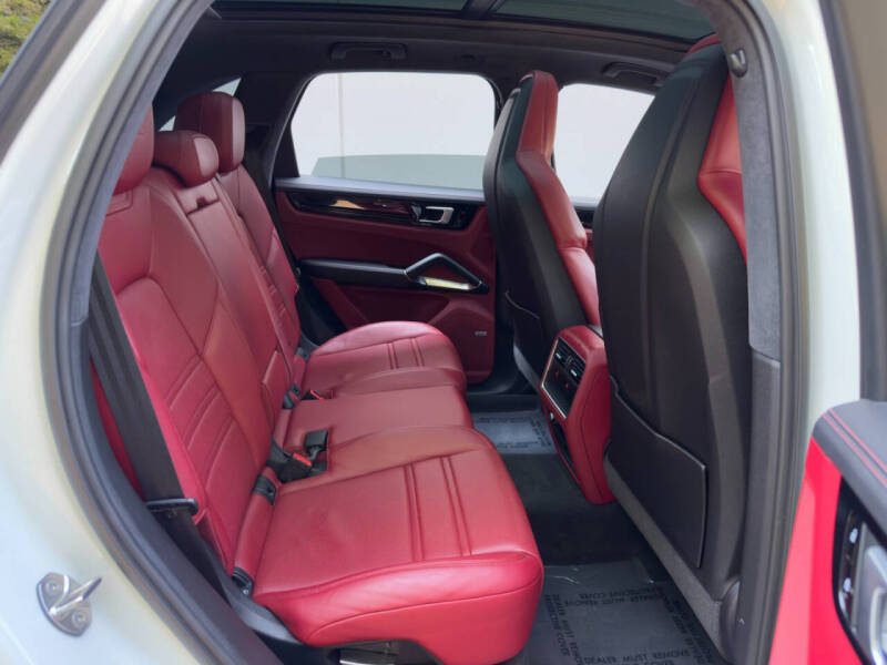 2020 Porsche Cayenne Turbo