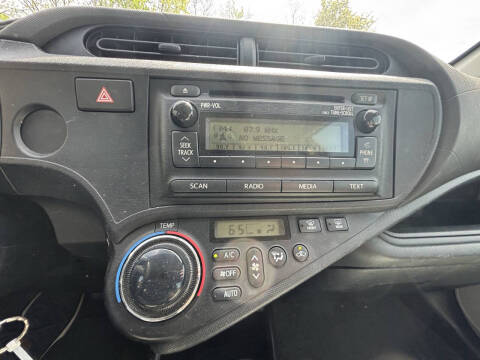 2013 Toyota Prius c One