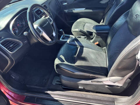 2012 Chrysler 200 S