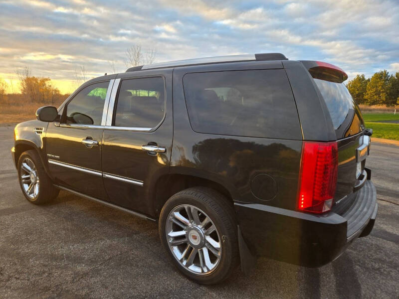 2013 Cadillac Escalade Platinum Edition