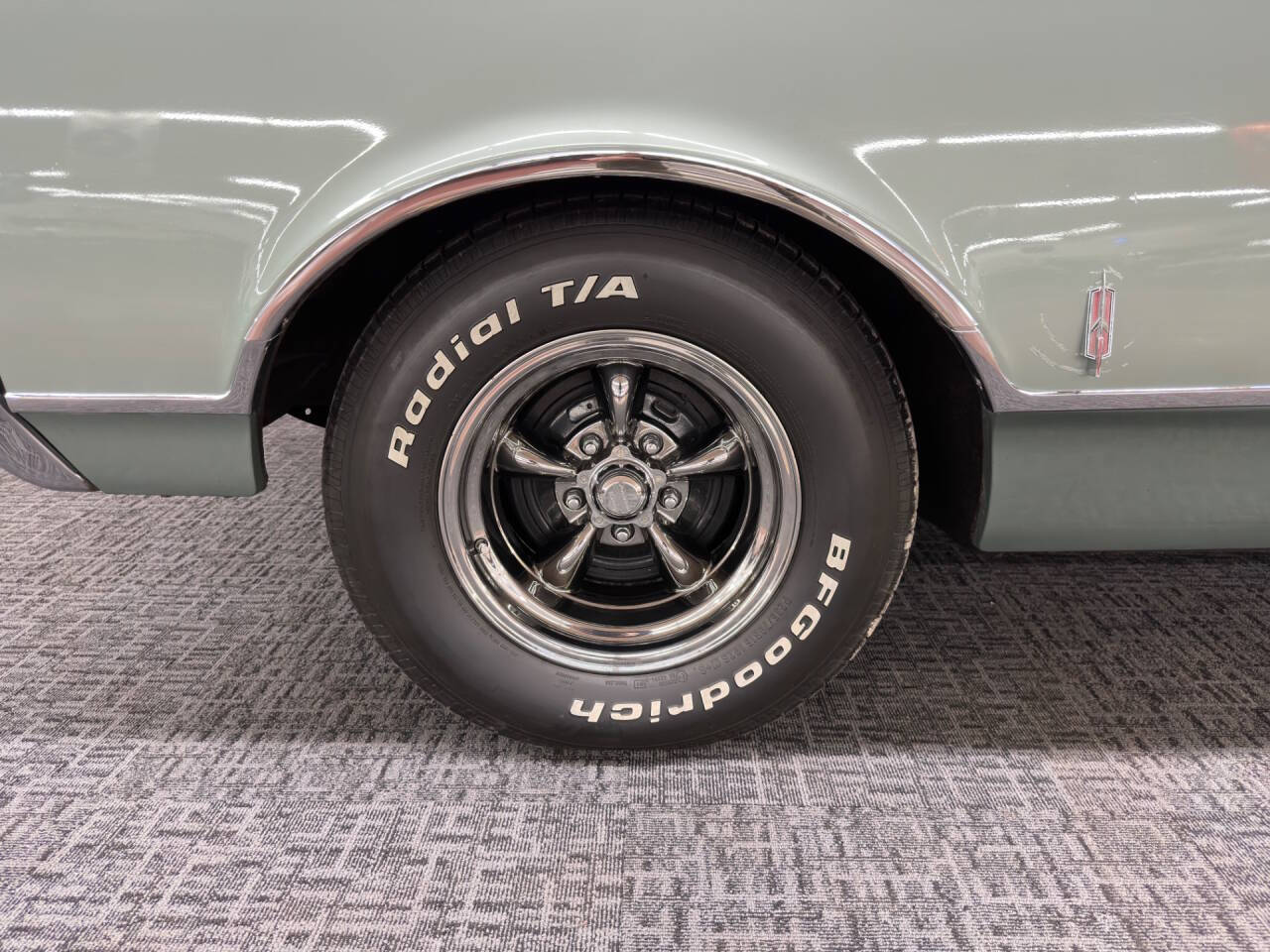 1965 OLDSMOBILE DYNAMIC 88 48