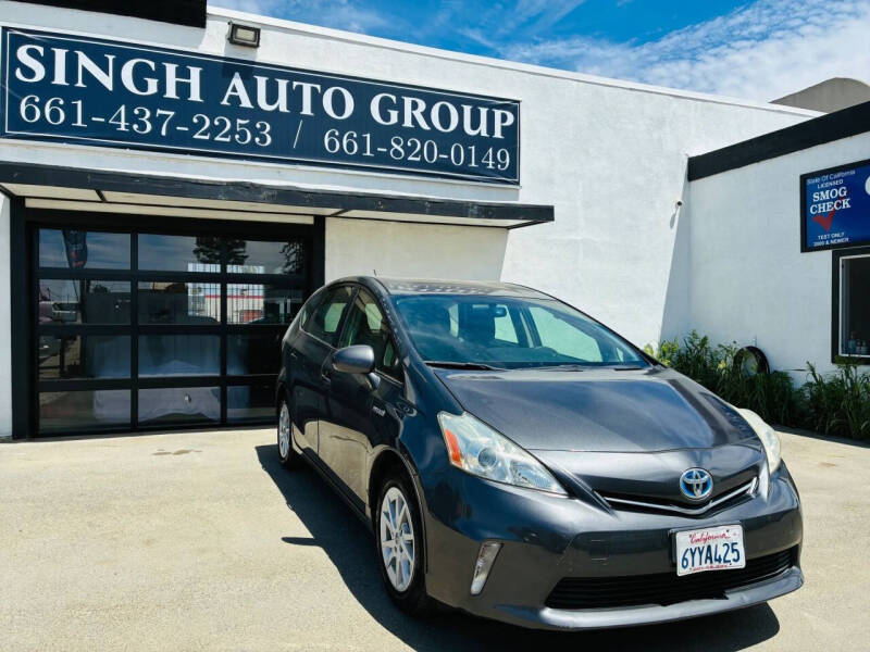 2013 Toyota Prius v Three