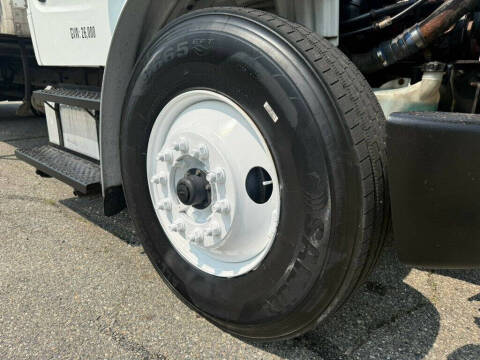 2016 Freightliner M2 106