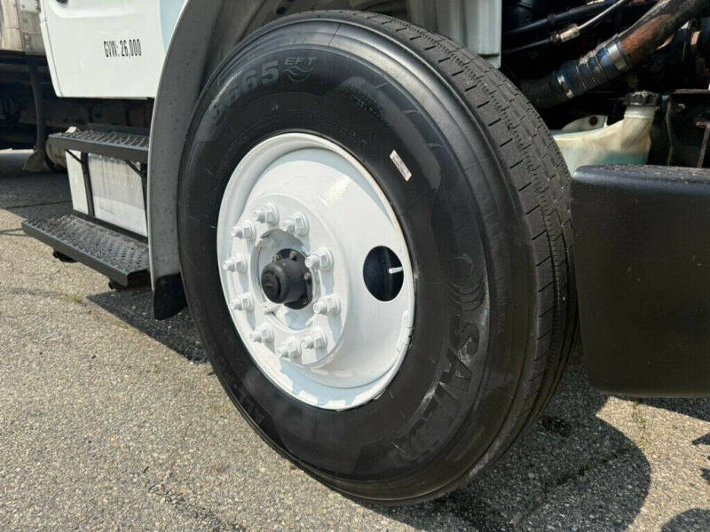 2016 Freightliner M2 106