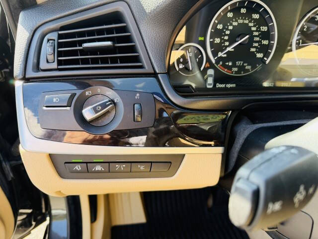 2015 BMW 5 Series 528i