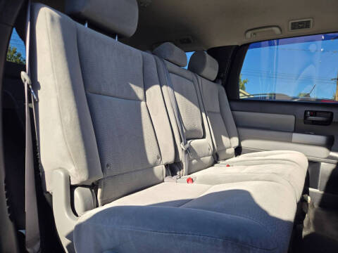 2008 Toyota Sequoia SR5