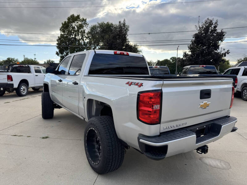 2018 Chevrolet Silverado 1500 Custom