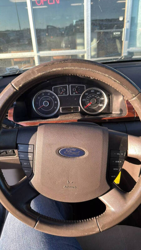 2008 Ford Taurus SEL