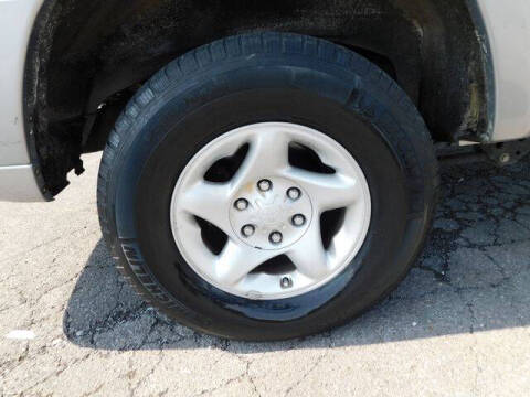 2001 Toyota Sequoia SR5