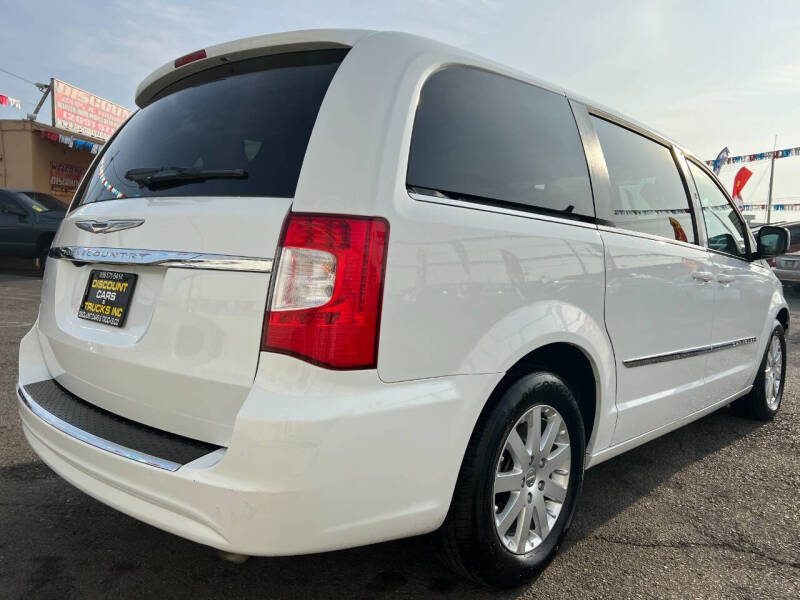 2014 Chrysler Town and Country Touring