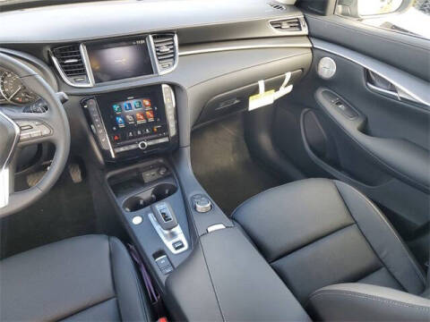 2025 Infiniti QX50 Luxe