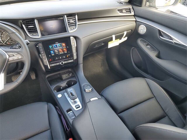 2025 Infiniti QX50 Luxe